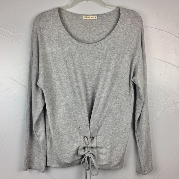Pebble and Stone Gray tie front Top size M - Picture 2 of 7